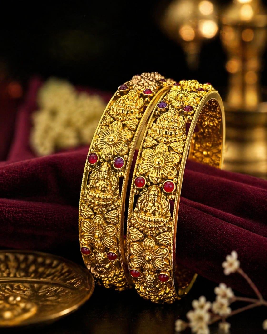 Traditional earrings and jewellery